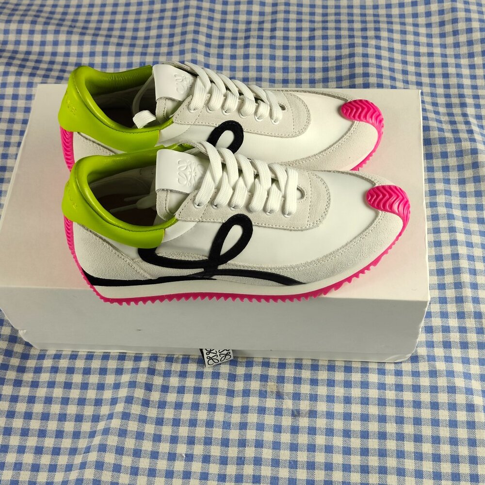 Women's Loewe Flow Runner Sneakers